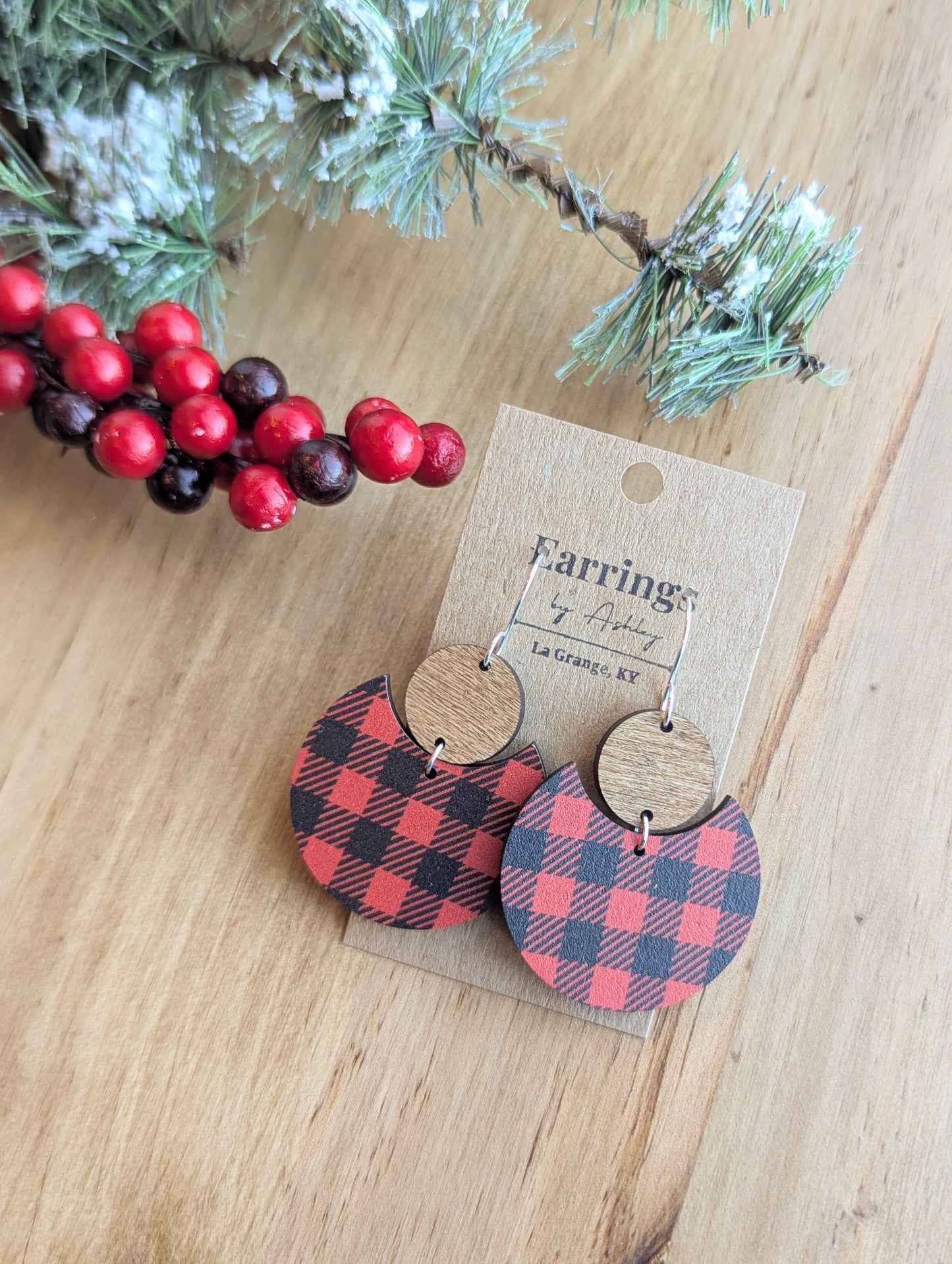 Buffalo Plaid Wood Circle