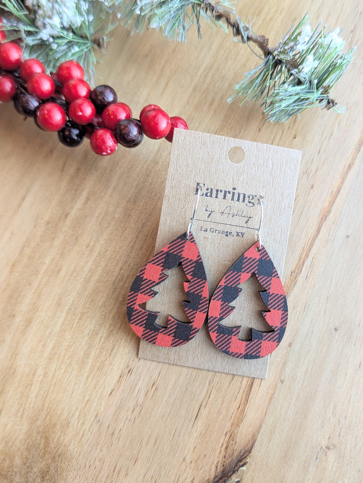 Buffalo Plaid Tree Cutout