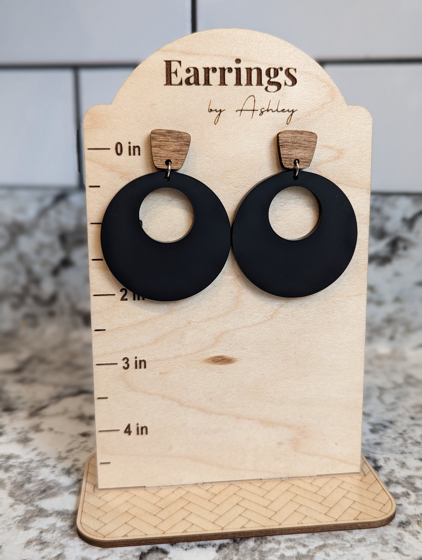 Wood Stud Top Circle
