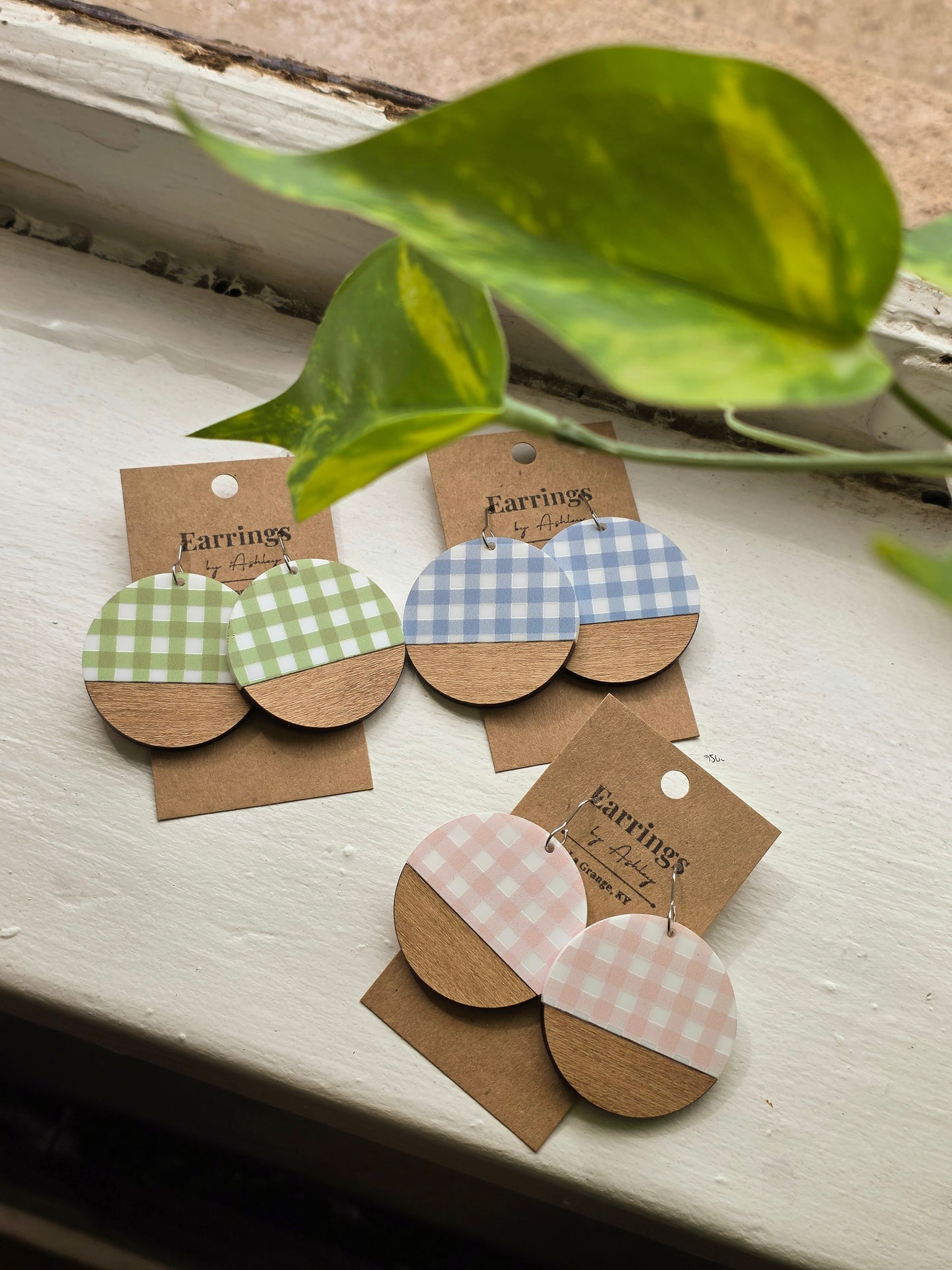 Pastel Plaid Wood Bottom