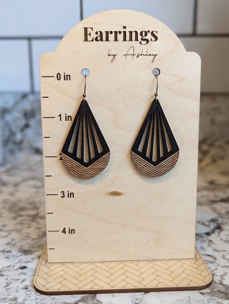 Black & Stain Teardrop